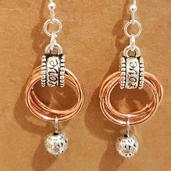 Artisan Crafted Bright Silver and Copper & Silver Spiral Chain Maile Earrings - Picture 6 of 10